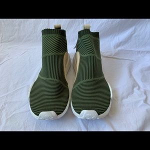 NWT Adidas Primeknit Size 12 Men’s. B37638 green